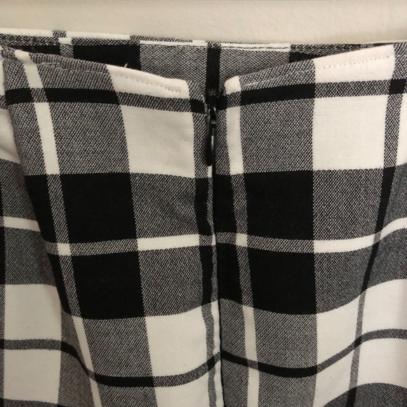 Plaid A-Line Miniskirt Black and White Corpcore Office Siren Women's Small - Picture 6 of 8